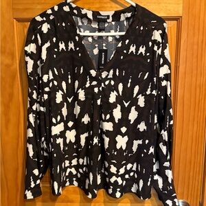 ⭐️NWT⭐️ Express Black, Brown, and White Women's Top
